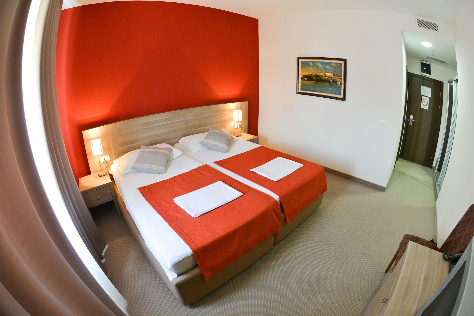 Hotel Putnik Novi Sad Eksteriør billede
