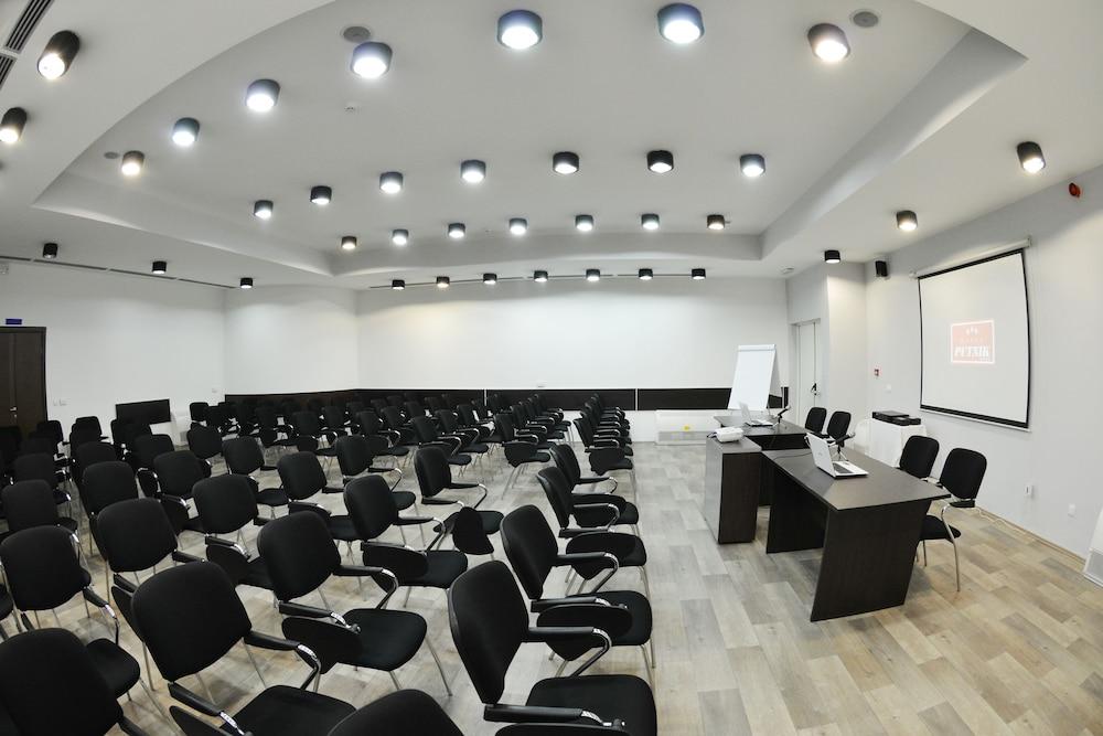 Hotel Putnik Novi Sad Eksteriør billede
