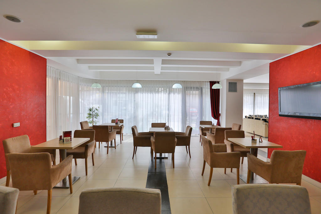 Hotel Putnik Novi Sad Eksteriør billede
