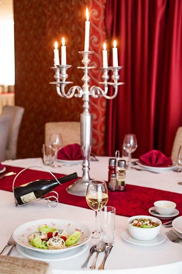 Hotel Putnik Novi Sad Eksteriør billede