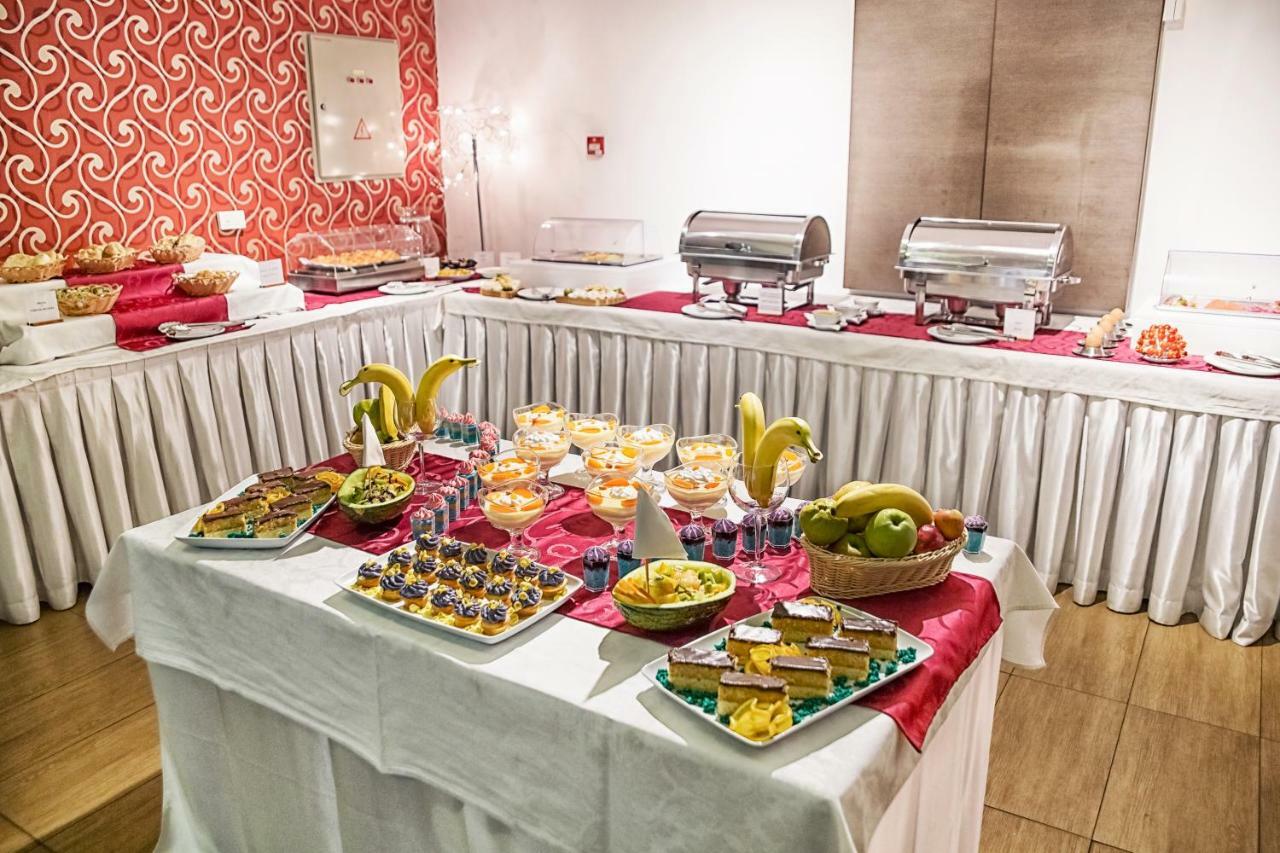 Hotel Putnik Novi Sad Eksteriør billede