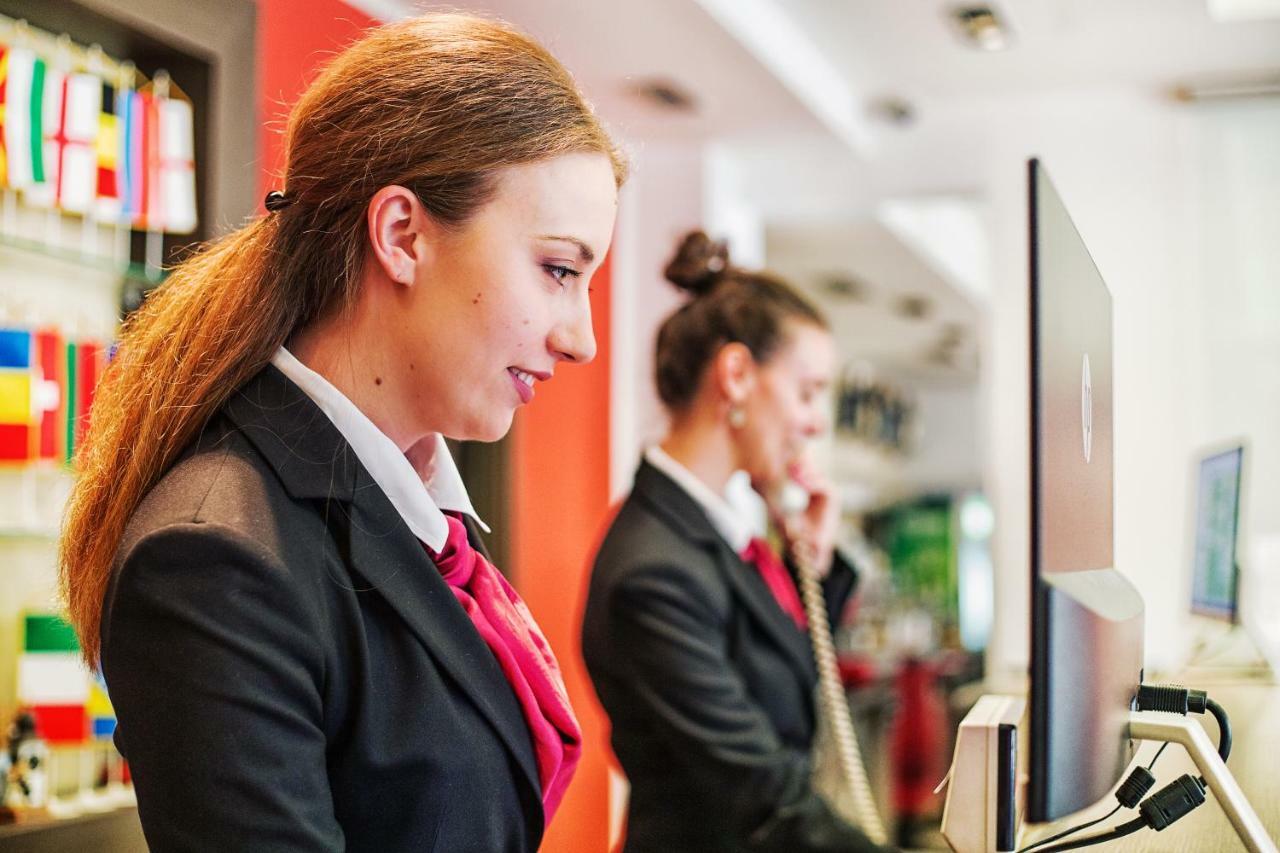 Hotel Putnik Novi Sad Eksteriør billede
