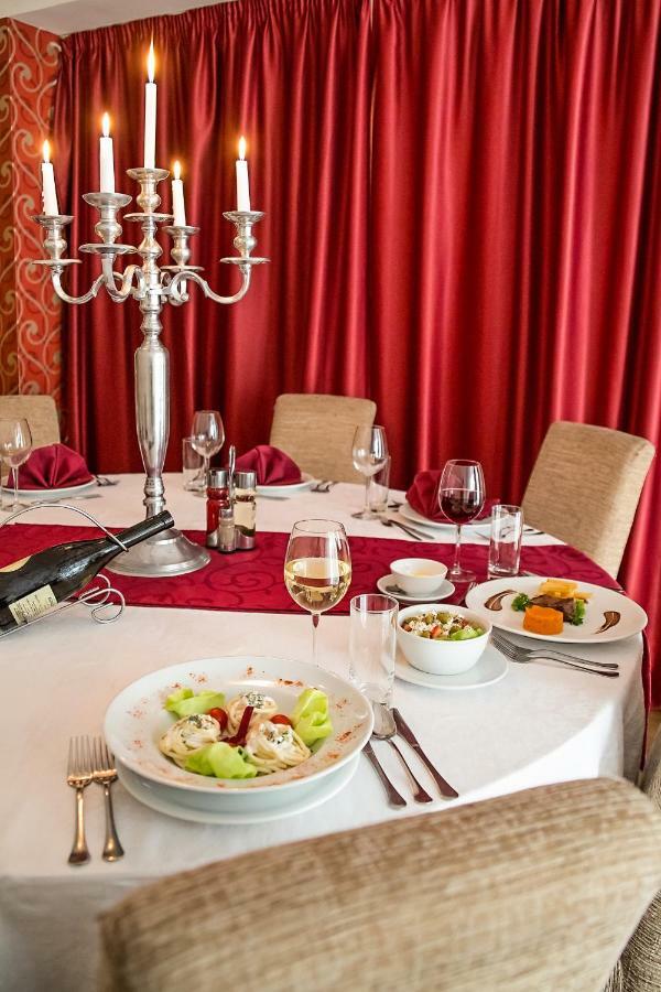 Hotel Putnik Novi Sad Eksteriør billede
